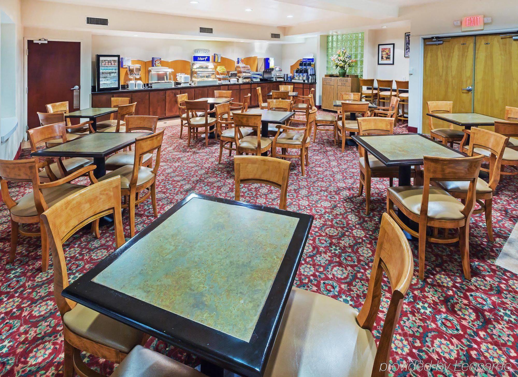 Four Points By Sheraton Dallas Arlington Entertainment District Екстер'єр фото
